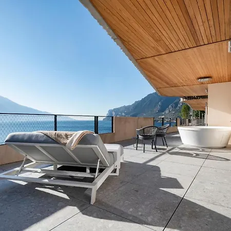 Eala My Lakeside Dream - Adults Only 5*