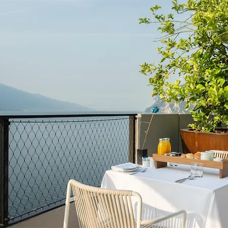 Hotel Eala My Lakeside Dream - Adults Friendly
