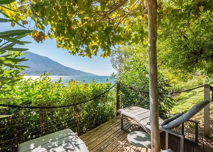 Eala My Lakeside Dream - Adults Only